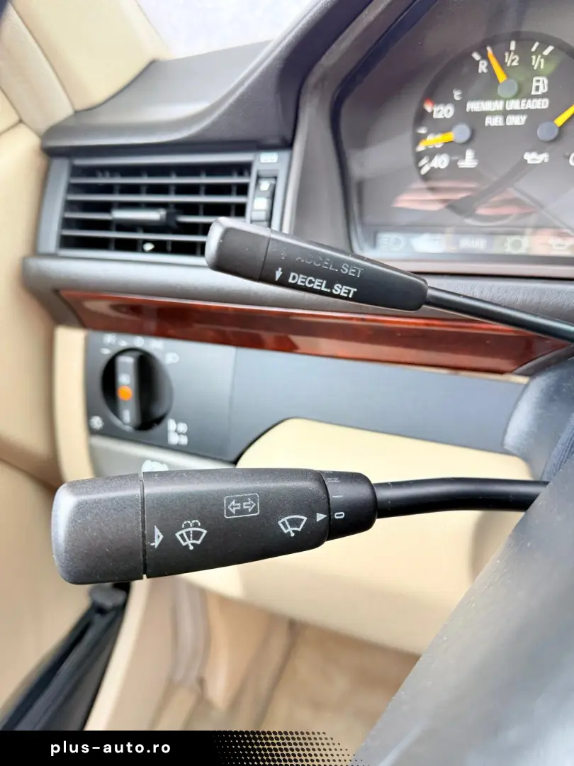 Mercedes-Benz W124 E320 Coupe Cabrio   An 1996