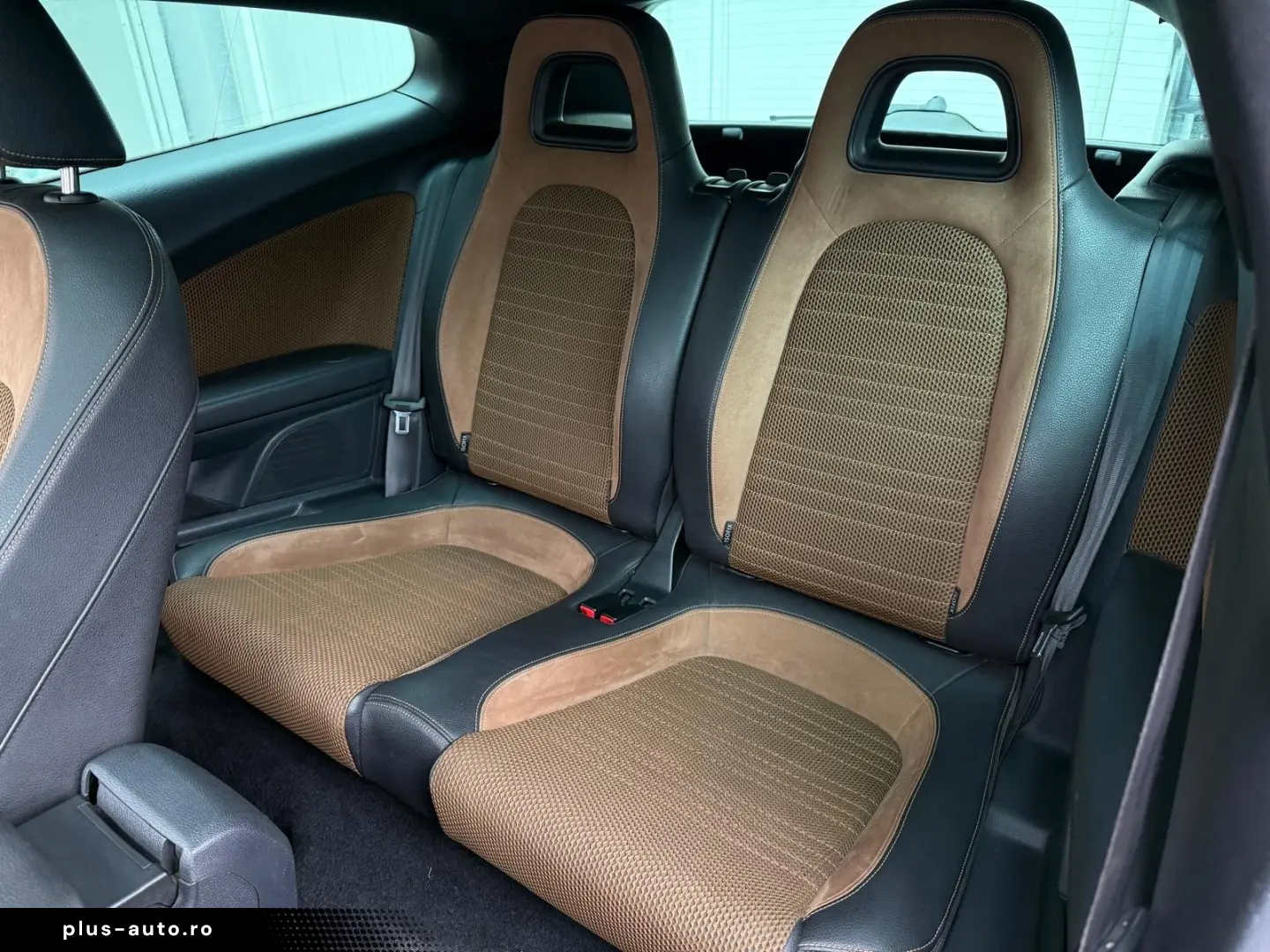 Volkswagen Scirocco 2.0 TDI DSG Edition