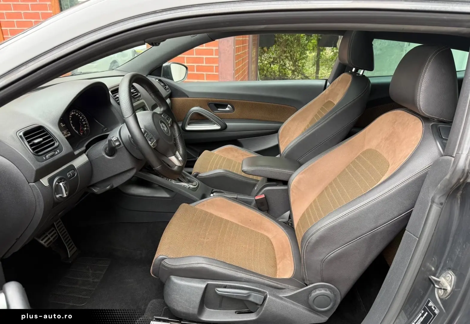 Volkswagen Scirocco 2.0 TDI DSG Edition