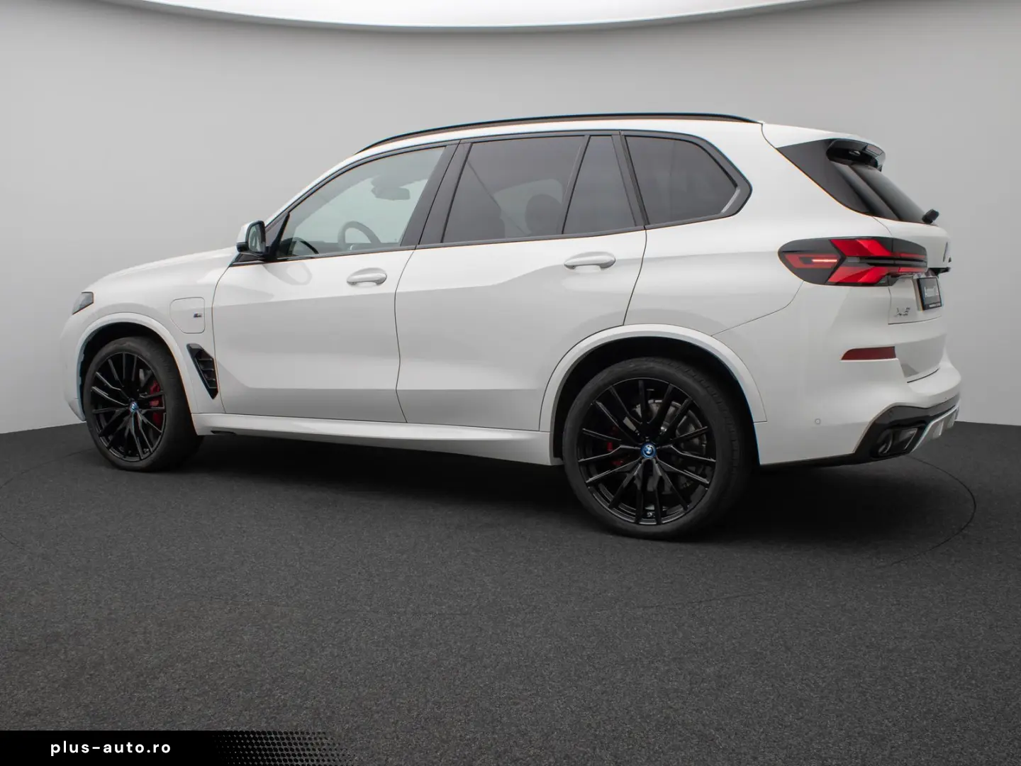 BMW X5 xD50e M Sport Panorama 360 HUD DAB H K SoftCL