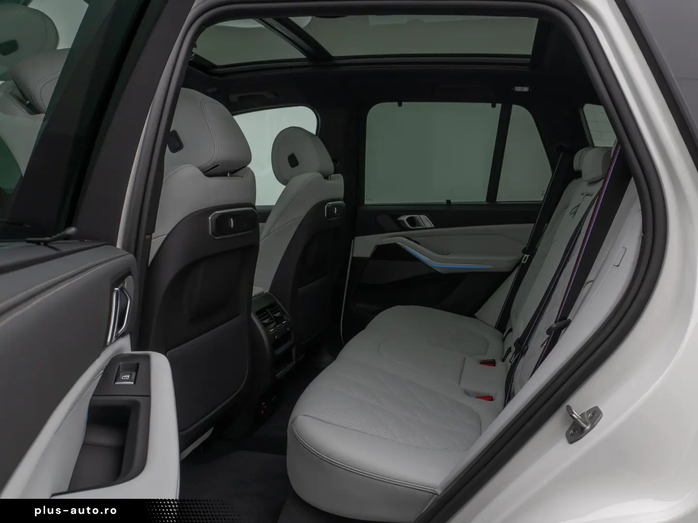 BMW X5 xD50e M Sport Panorama 360 HUD DAB H K SoftCL