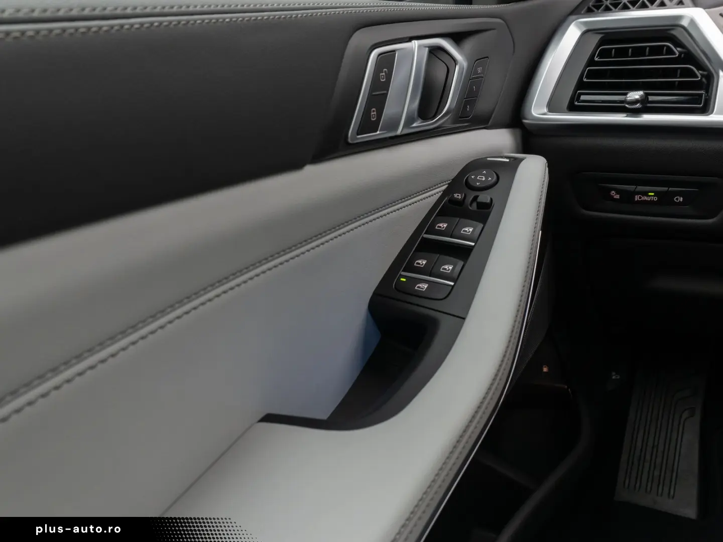 BMW X5 xD50e M Sport Panorama 360 HUD DAB H K SoftCL