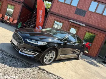 Ford Mondeo Vignale 2.0 Hybrid