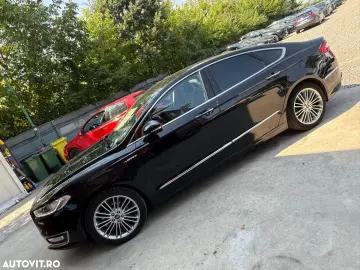 Ford Mondeo Vignale 2.0 Hybrid