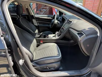 Ford Mondeo Vignale 2.0 Hybrid