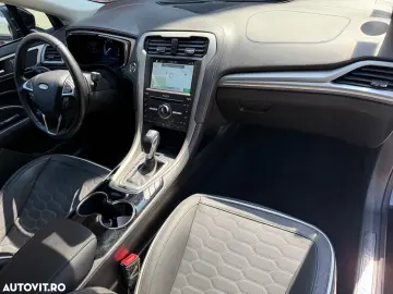 Ford Mondeo Vignale 2.0 Hybrid