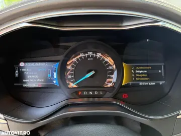 Ford Mondeo Vignale 2.0 Hybrid