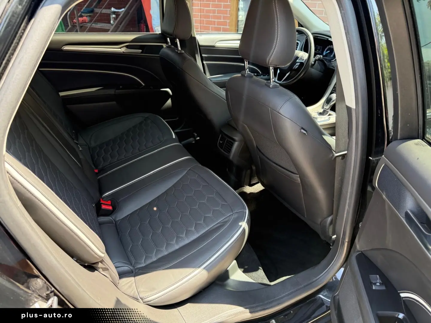 Ford Mondeo Vignale 2.0 Hybrid