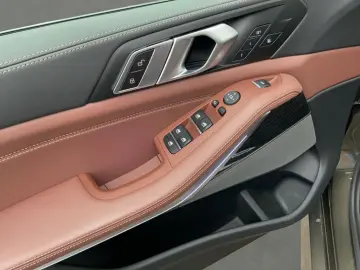 BMW X5 xDrive40d M-SPORT LED NAVI 360  H K 22  AHK