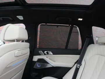 BMW X5 50e xDrive   Sky - B&W - Massage - AHK