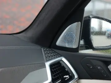 BMW X5 50e xDrive   Sky - B&W - Massage - AHK