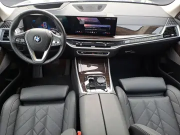 BMW X5 xDrive30d Standheizung AHK Harman Kardon Sitz