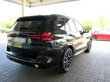 BMW X5 xDrive 30d Mild-Hybrid M Sport   Navi   LED