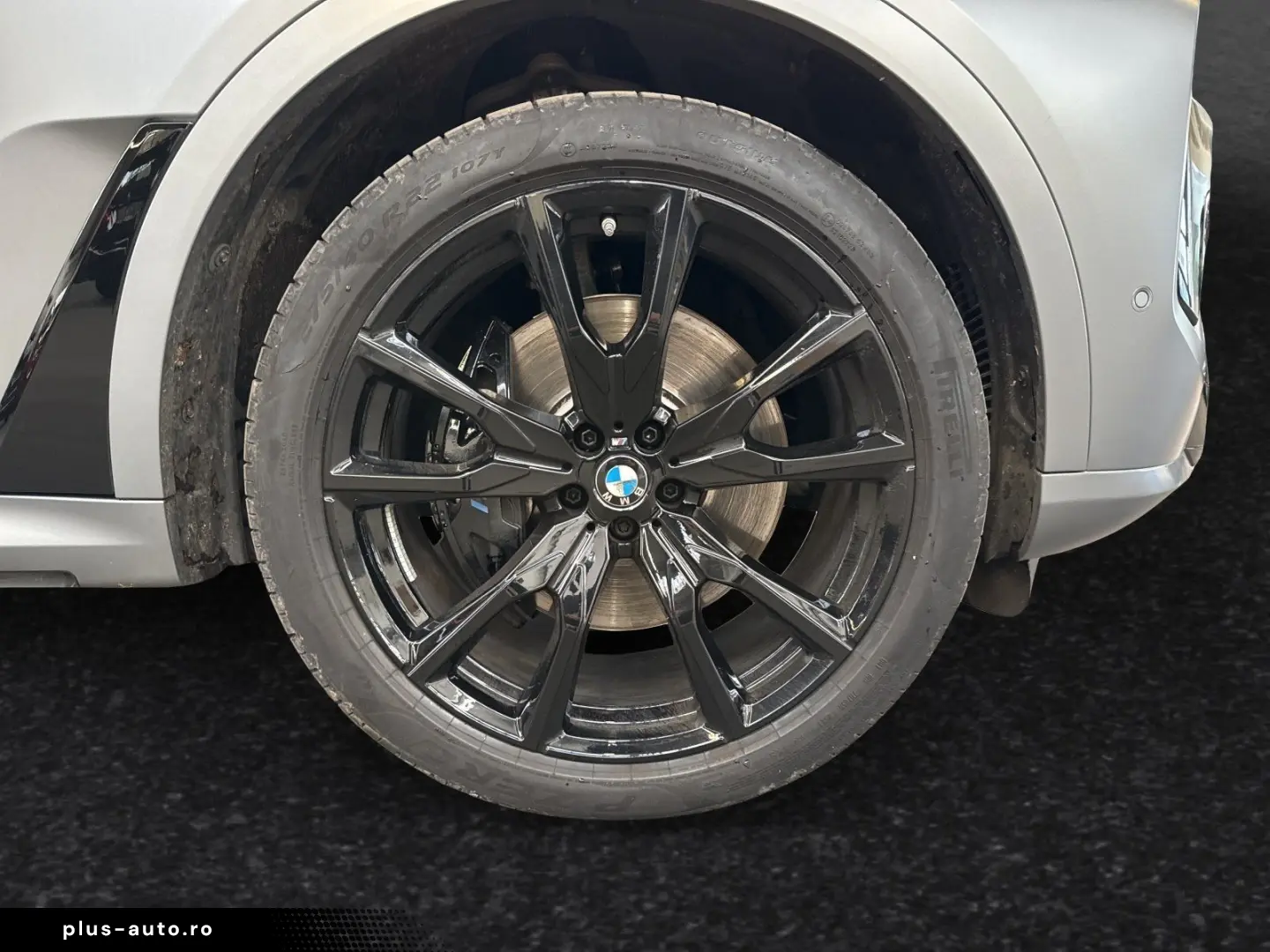 BMW X7 xDrive40d  FrozenPureGrey  MSportPro Massage