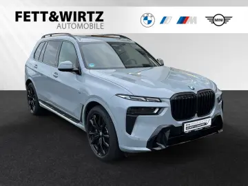 BMW X7 xDrive40d M Sport Pro SkyLounge AHK 22 LMR