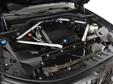 BMW X7 xDrive40d M Sport Pro H&K Pano Keyless AHK