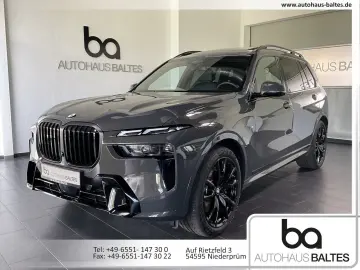 BMW X7 xDrive 40d M Sport Pro 22  Pano HK Soft Ico