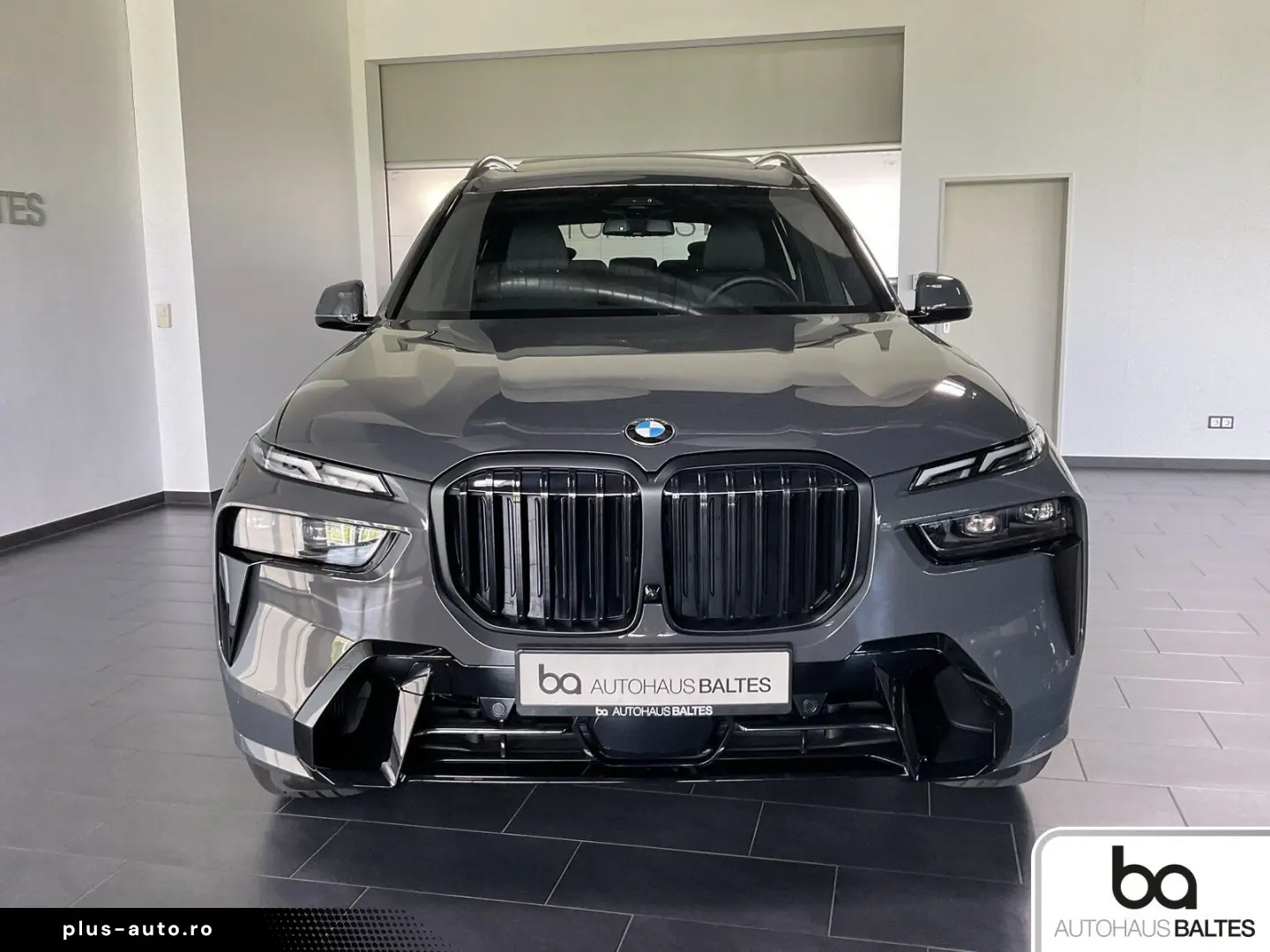 BMW X7 xDrive 40d M Sport Pro 22  Pano HK Soft Ico