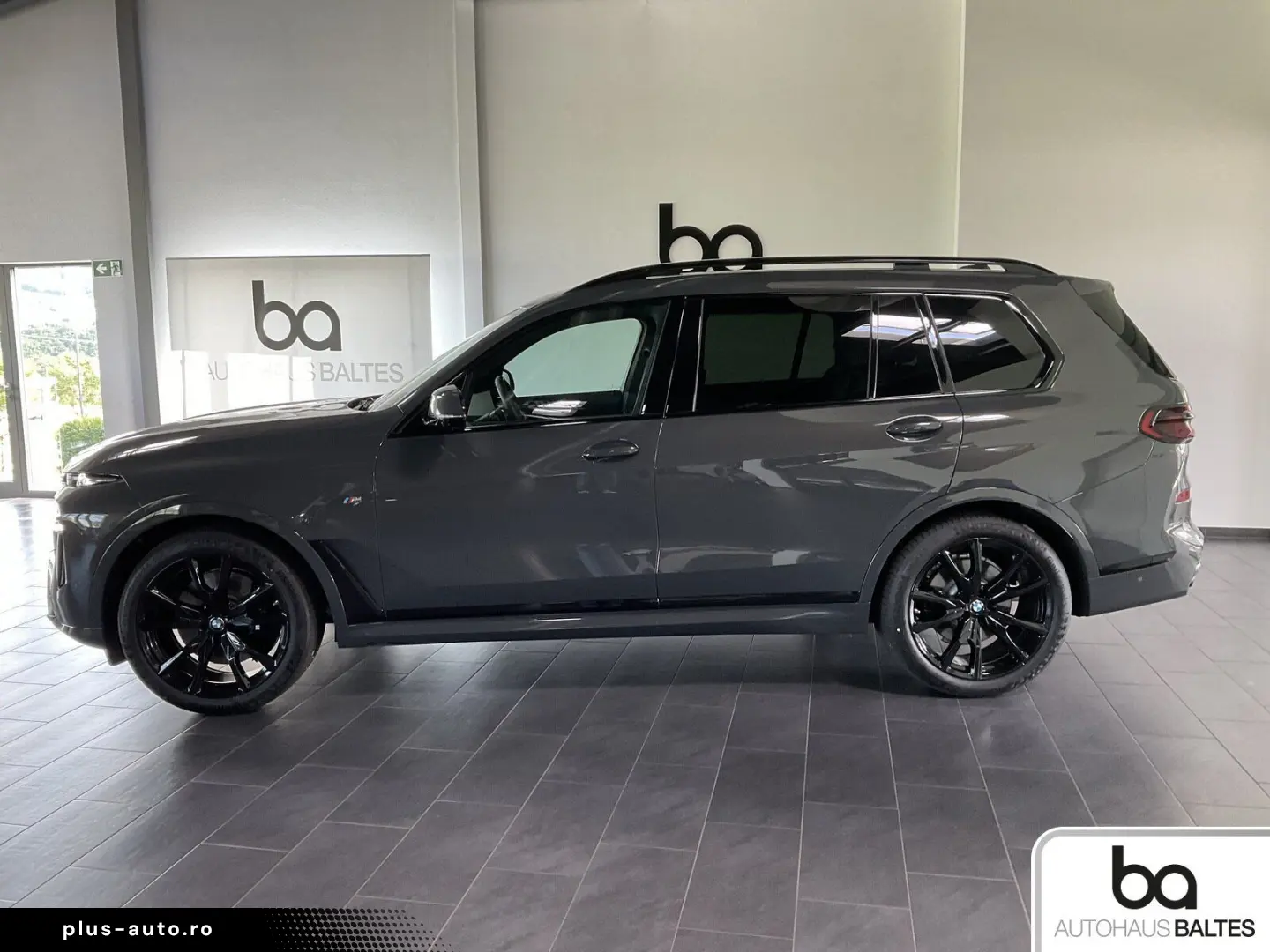 BMW X7 xDrive 40d M Sport Pro 22  Pano HK Soft Ico
