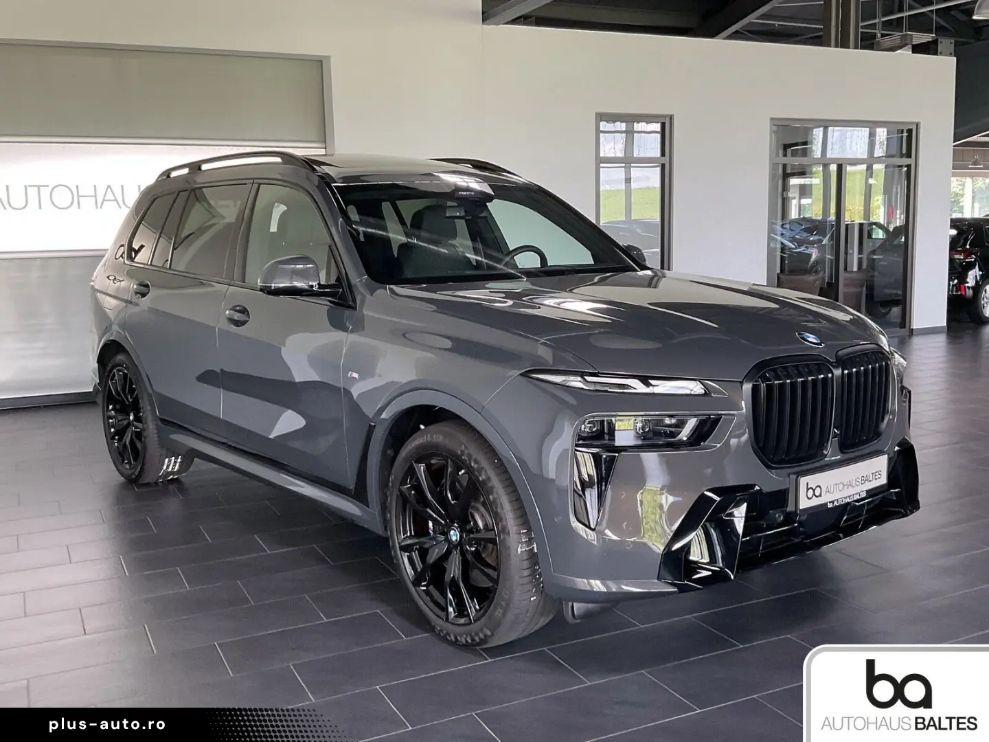BMW X7 xDrive 40d M Sport Pro 22  Pano HK Soft Ico