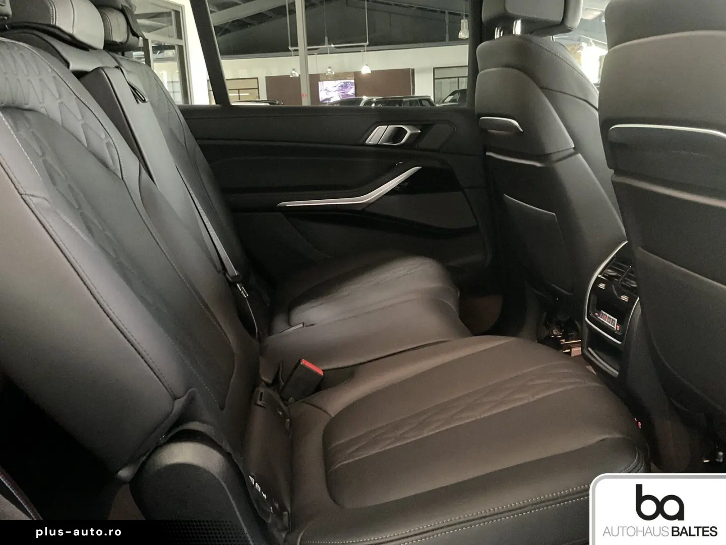 BMW X7 xDrive 40d M Sport Pro 22  Pano HK Soft Ico