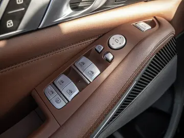 BMW X7 40d M-Sport Pro LUFT INTEGRAL MASSAGE 6-SITZE