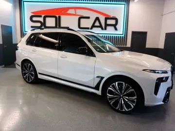 BMW X7 M60 i PANO HUD 360 KAMERA LED B&W CARBON