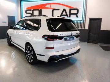 BMW X7 M60 i PANO HUD 360 KAMERA LED B&W CARBON