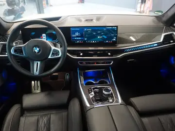 BMW X7 M60 i PANO HUD 360 KAMERA LED B&W CARBON