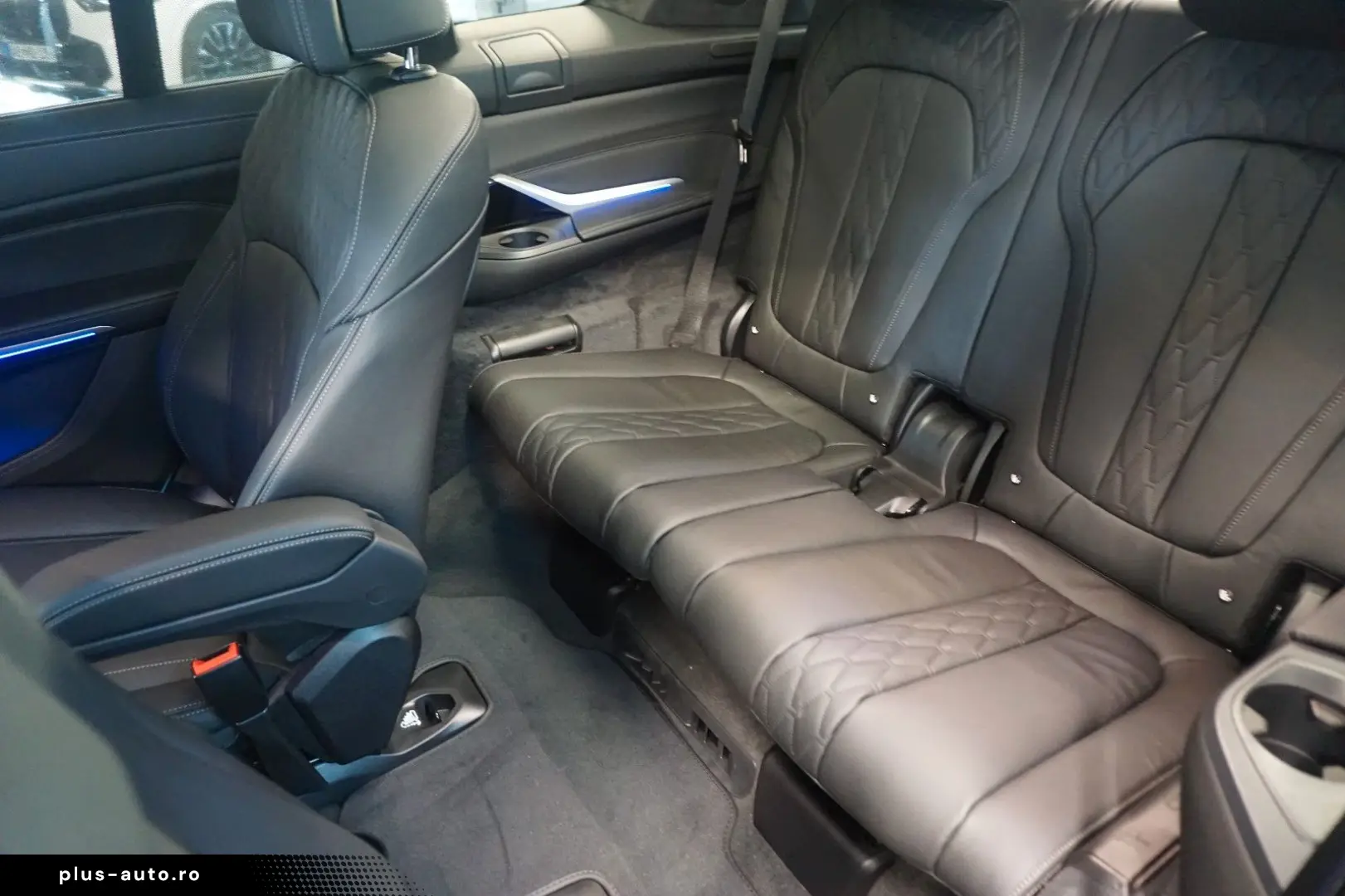 BMW X7 M60 i PANO HUD 360 KAMERA LED B&W CARBON