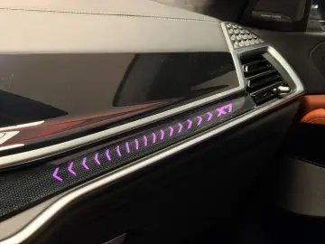 BMW X7 xDrive 40d M Sport Pano SKY Massage H K Soft