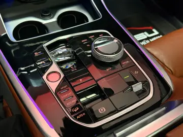 BMW X7 xDrive 40d M Sport Pano SKY Massage H K Soft