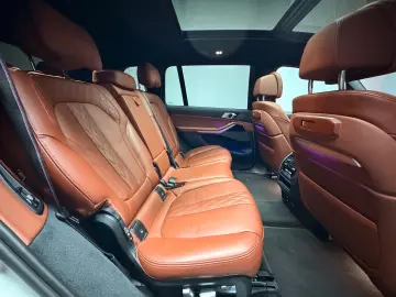 BMW X7 xDrive 40d M Sport Pano SKY Massage H K Soft