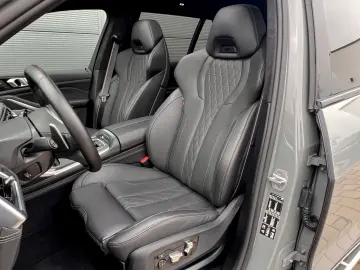 BMW X7 40i Individual Bowers&Wilkins Executive C