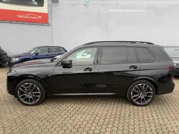 BMW X7 xDrive 40 d M Sport ACC PANO AHK