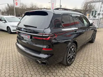 BMW X7 xDrive 40 d M Sport ACC PANO AHK
