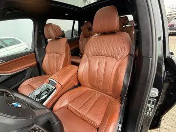 BMW X7 xDrive 40 d M Sport ACC PANO AHK