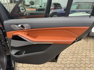 BMW X7 xDrive 40 d M Sport ACC PANO AHK