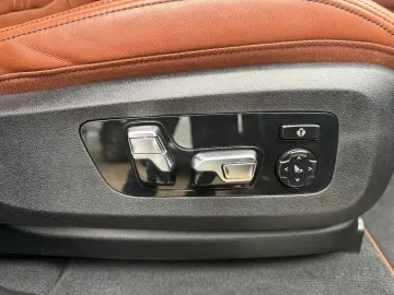 BMW X7 xDrive 40 d M Sport ACC PANO AHK