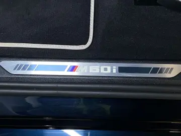 BMW X7 M60 i