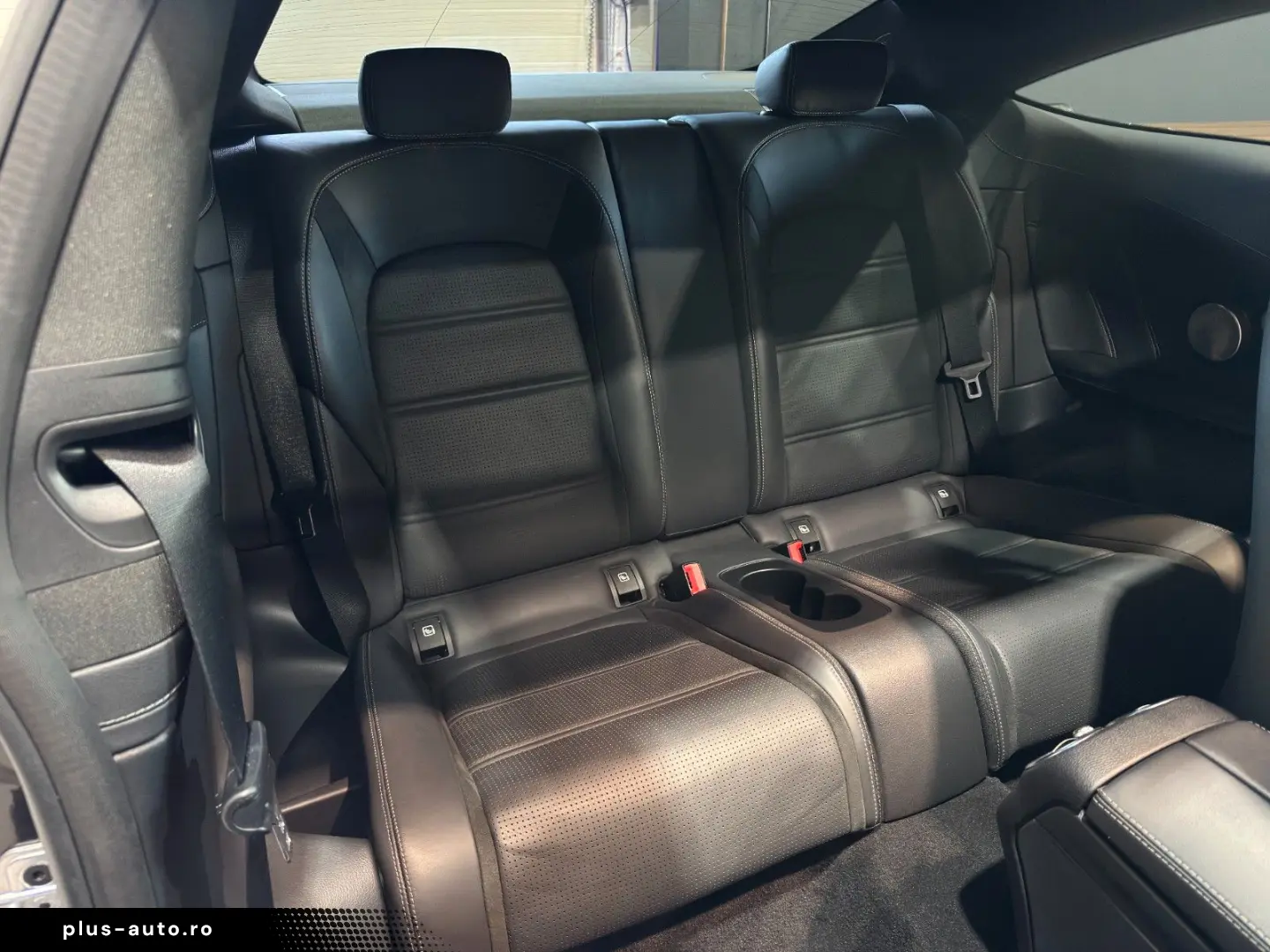 MERCEDES-BENZ C 63 AMG Coupe