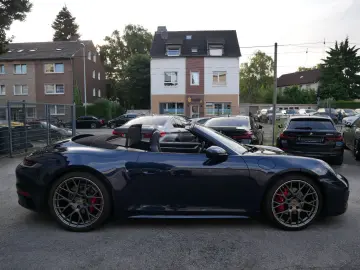 PORSCHE 992 Carrera 4 Cabriolet Sport Design Lift 360Kam