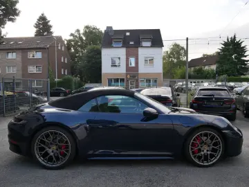 PORSCHE 992 Carrera 4 Cabriolet Sport Design Lift 360Kam
