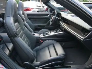 PORSCHE 992 Carrera 4 Cabriolet Sport Design Lift 360Kam