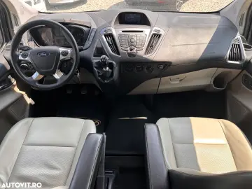 Ford Tourneo Custom 300 L2H1 VA Titanium