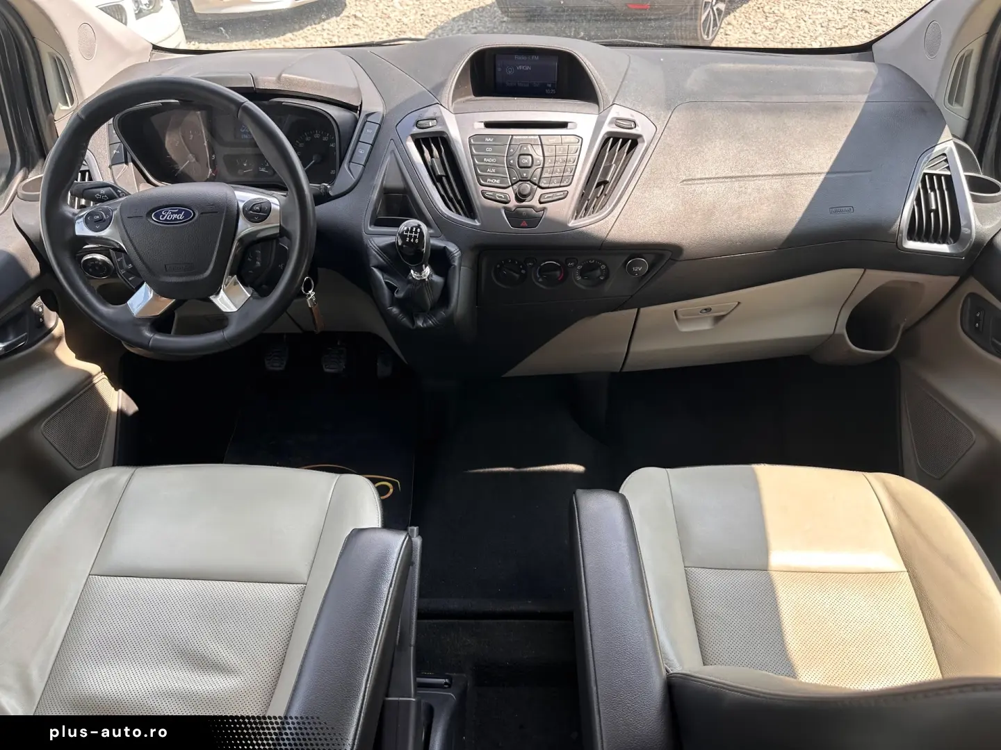 Ford Tourneo Custom 300 L2H1 VA Titanium