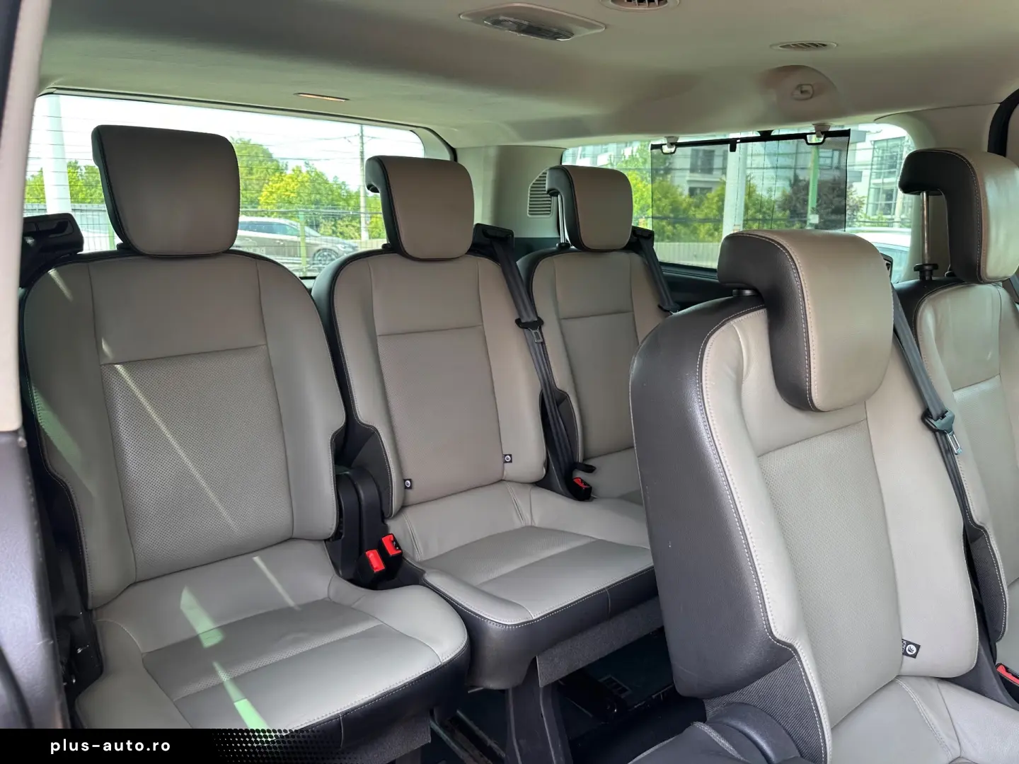 Ford Tourneo Custom 300 L2H1 VA Titanium