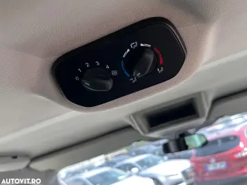 Ford Tourneo Custom 300 L2H1 VA Titanium