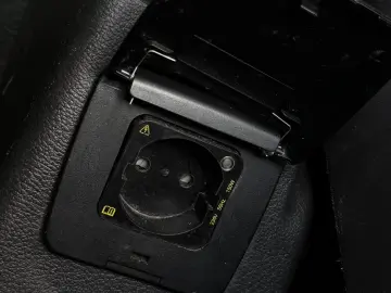 Ford Tourneo Custom 300 L2H1 VA Titanium