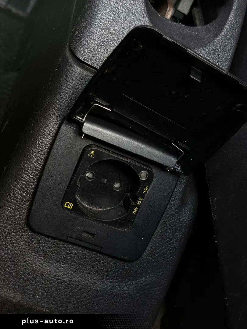 Ford Tourneo Custom 300 L2H1 VA Titanium